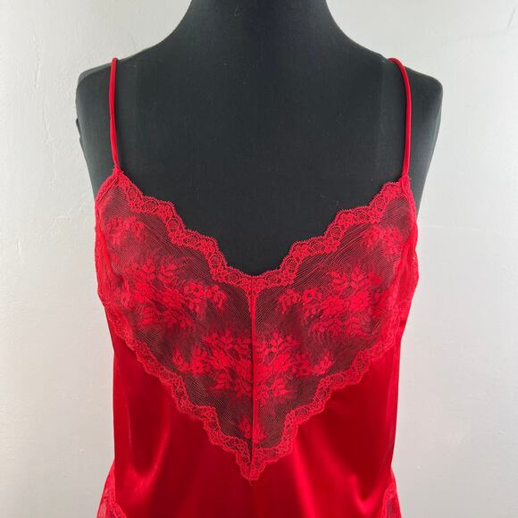 VINTAGE La Femme De Vanity Fair Lace Teddy Red Sleeveless V-Neckline Satin - Picture 2 of 6